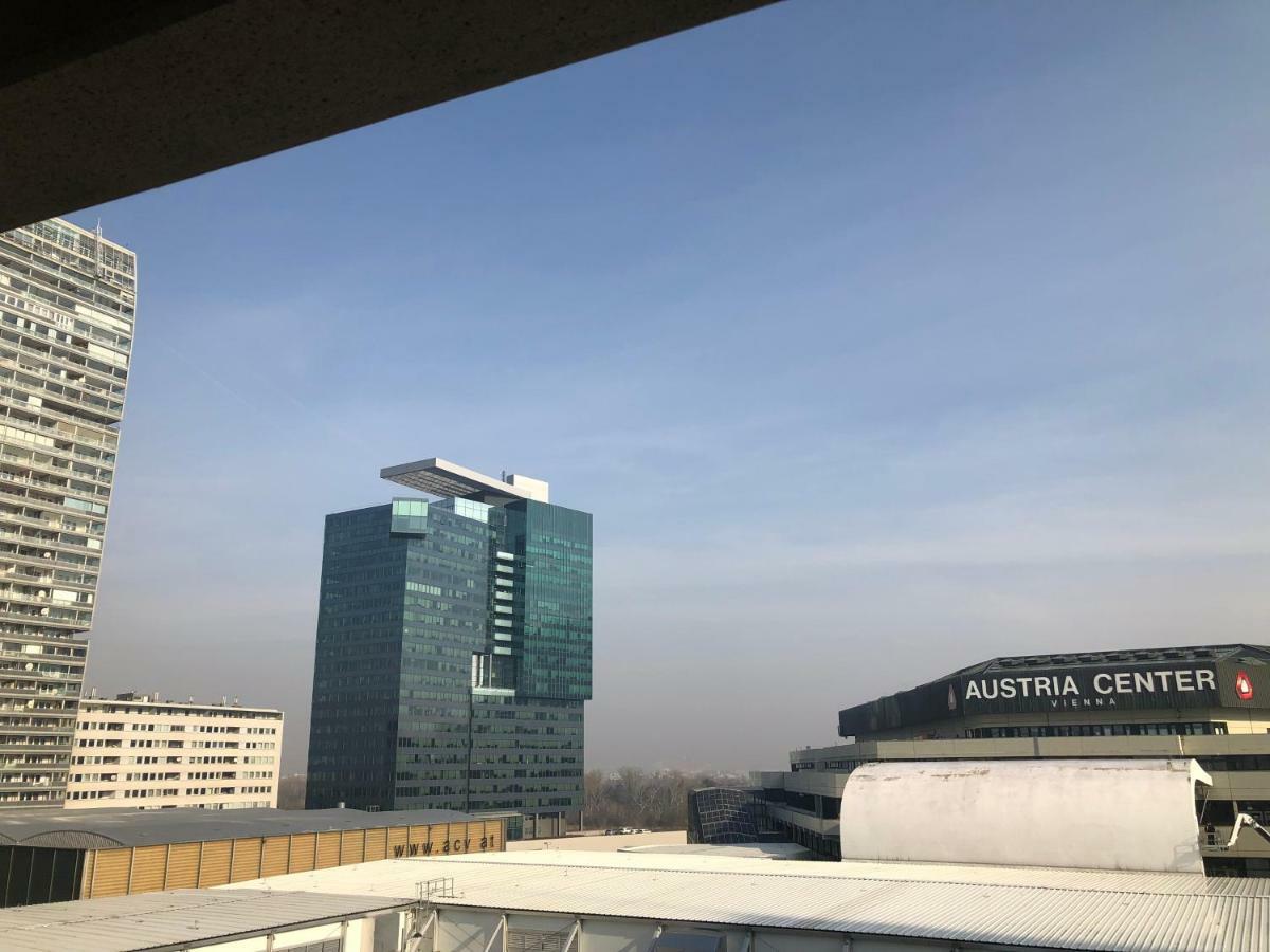 Amazing Austria Center Apartment Near Uno City Виена Екстериор снимка